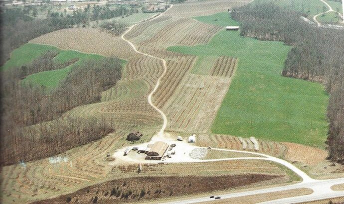 Aerial photo of Jaemor Farms in 1985