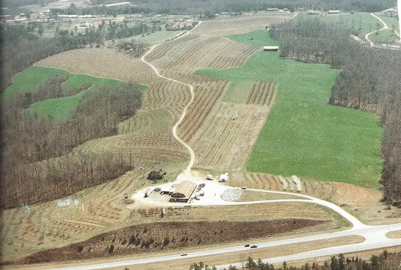 Aerial photo of Jaemor Farms in 1985