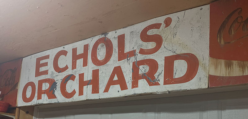 Image of the Echol's Orchard sign