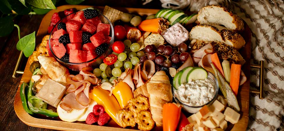 2021-charcuterie-box