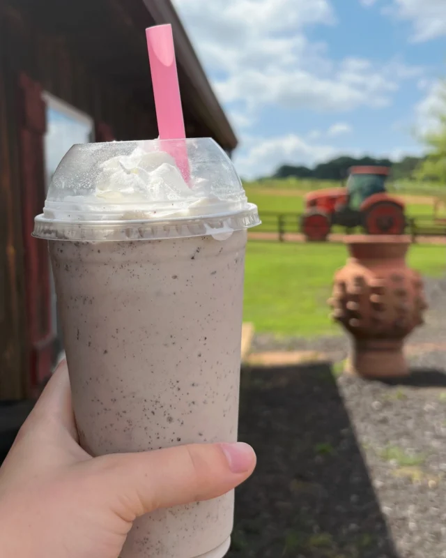 Mid-week "pick me up" 😍 Head over to the Eatery and try out the homemade Oreo shake. Your tastebuds will thank you 🤤